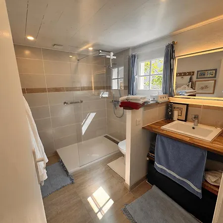 بيت للعطل Coup De Coeur ! Maisonnette Neuve A 300 M Du Port Et De La *